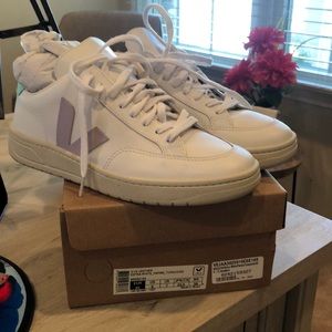 Veja women’s leather sneaker from Jake & Jones